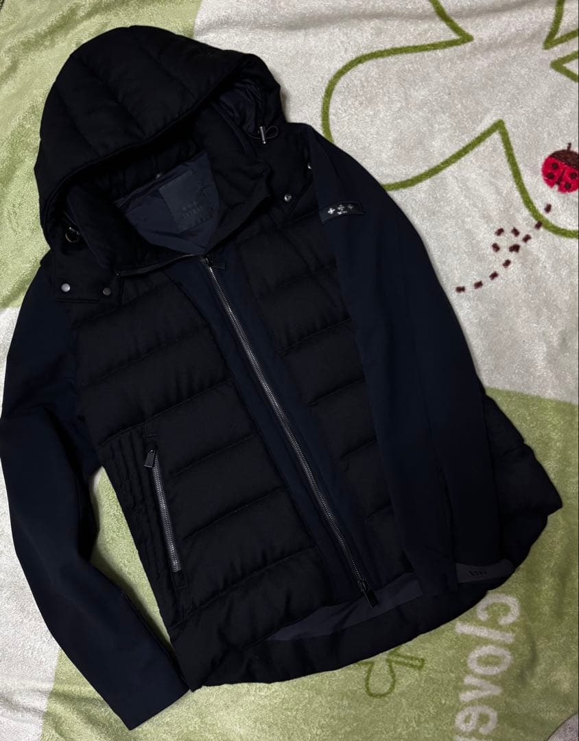 タトラス　コンビダウン　切り替え　ダウン　切替　ハイブリッド　メンズ　ダウン TATRAS - TARO (タロ) / 異素材 袖切替 ダウンジャケット ブラック