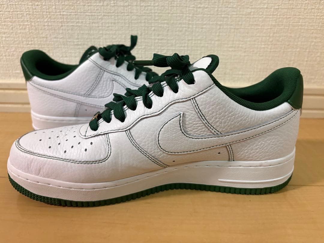 未使用　ナイキ エア フォース 1 '07 ミニ ジュエル　27.0cm