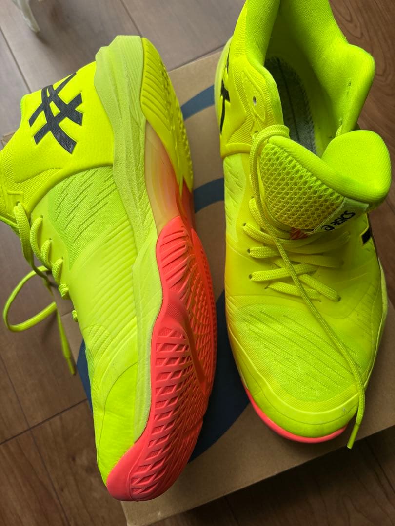 アシックス　バレーボールシューズ　28.0cm パリオリンピック　イエロー