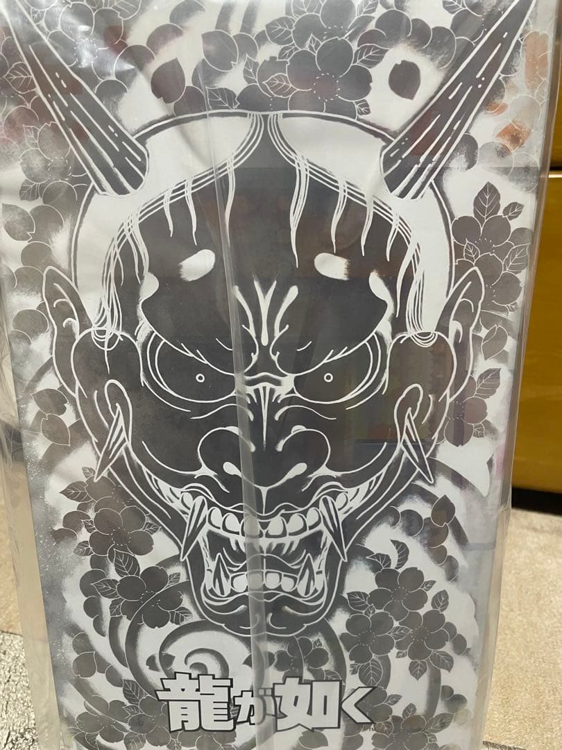 真島吾1/6スケールフィギュア(布ポスター特典付き) - メルカリ