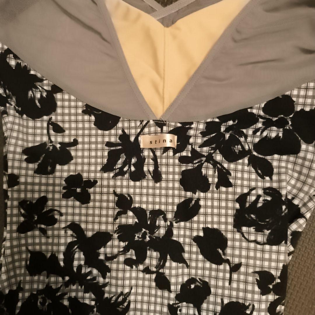 美品【stina】 type V lucky グレー花柄レオタード【Pサイズ】