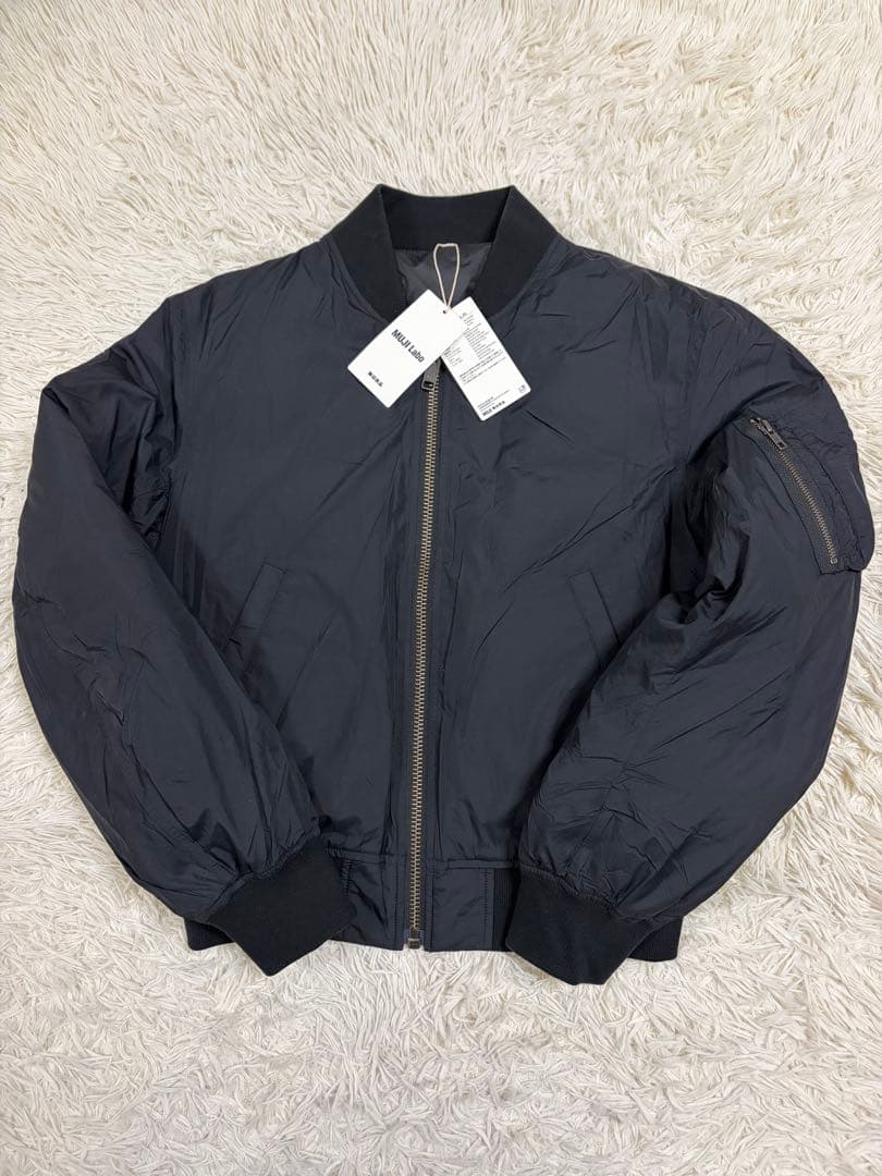 【新品】無印良品 MUJI Labo MA-1 ダウンブルゾン M ブラック 代官山】 新商品のご紹介｜ 無印良品