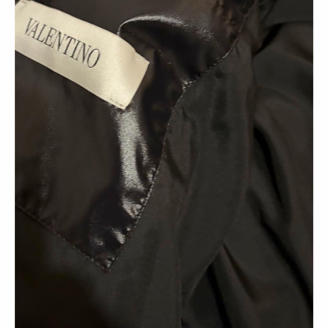 VALENTINO ダウンジャケット ビッグVロゴ フードなし 正規品 - メルカリ