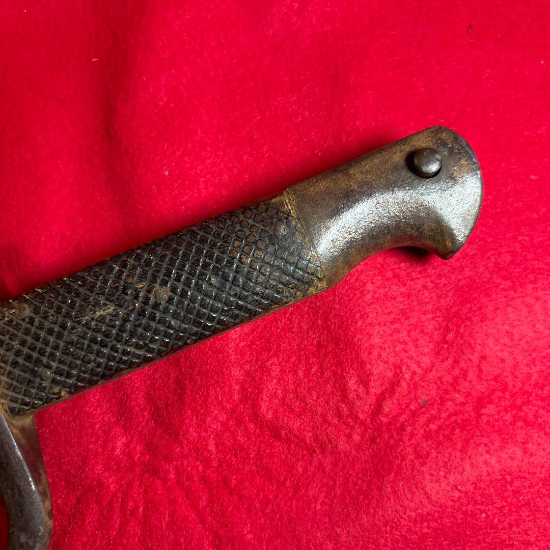 旧日本軍 銃剣 実物 菊紋 刻印 切断 刃引き 済み 大型 付剣装置動作