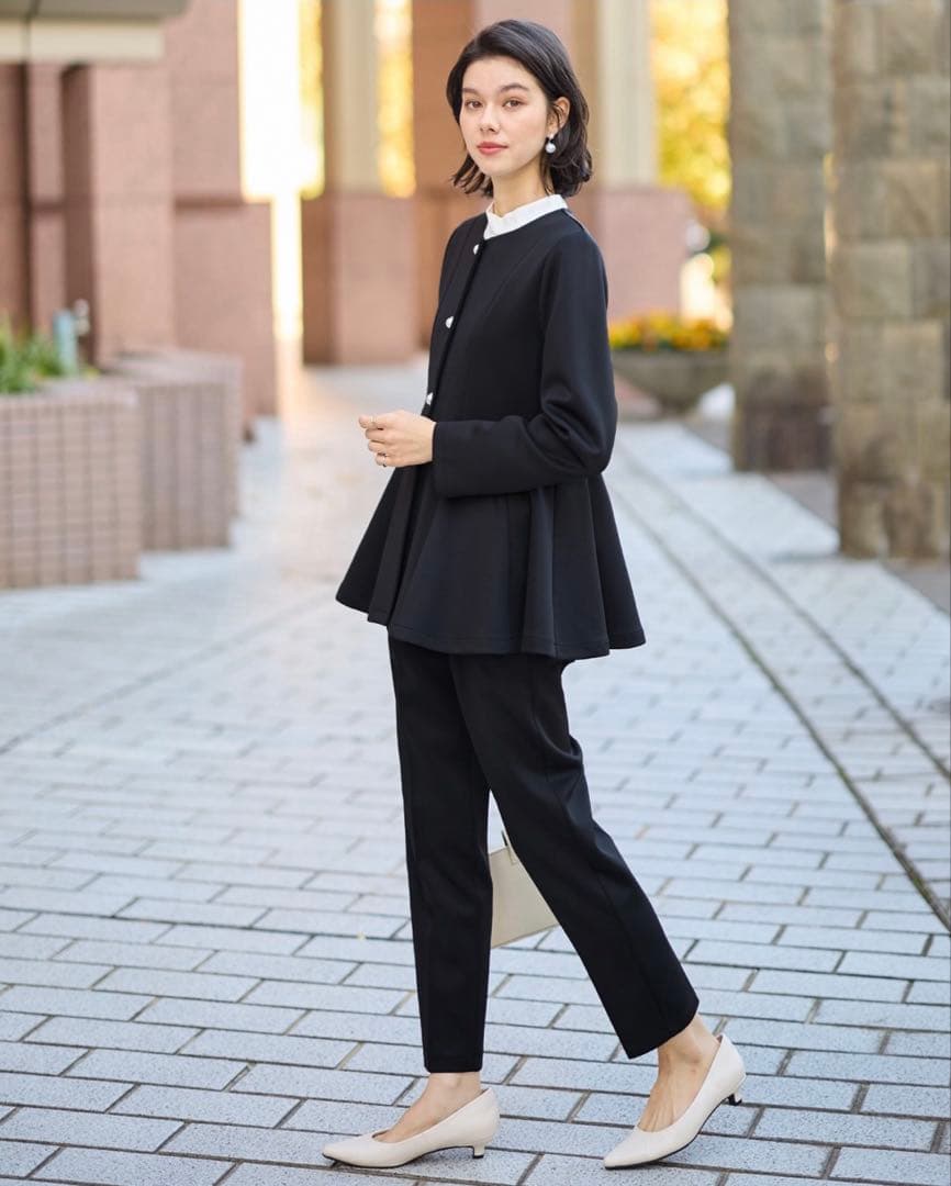 GeeRA 2点セット ペプラムジャケット テーパードパンツ ベージュ M