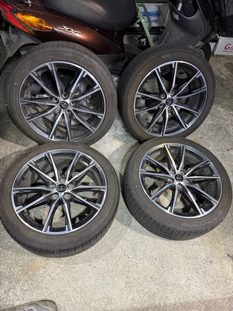 トヨタ　86 ZN6 純正ホイール　ハチロク　215/45R17 タイヤ使えます TOYOTA トヨタ 86 ZN6 後期 GT リミテッド 純正 ホイール 4本 7.5J-17