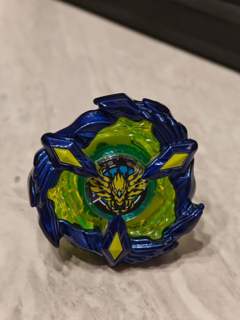 フェニックスウイング　コロコロ限定　未使用　ベイコード無し 月コロ10月号特報】すべてがNo.1の最強ベイ！ 『BEYBLADE X』応募者