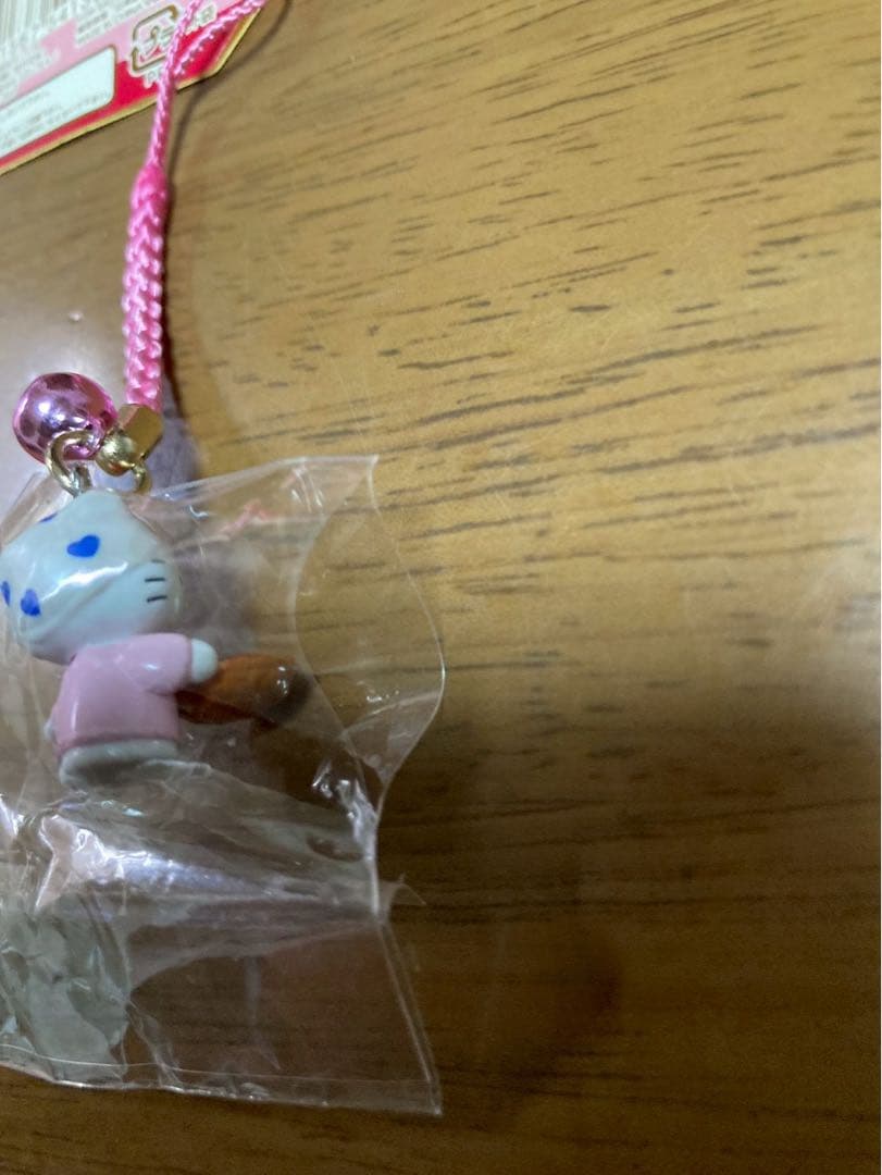 希少 激レア 新品 ご当地 ハローキティ 北海道 十勝 あずき ストラップ