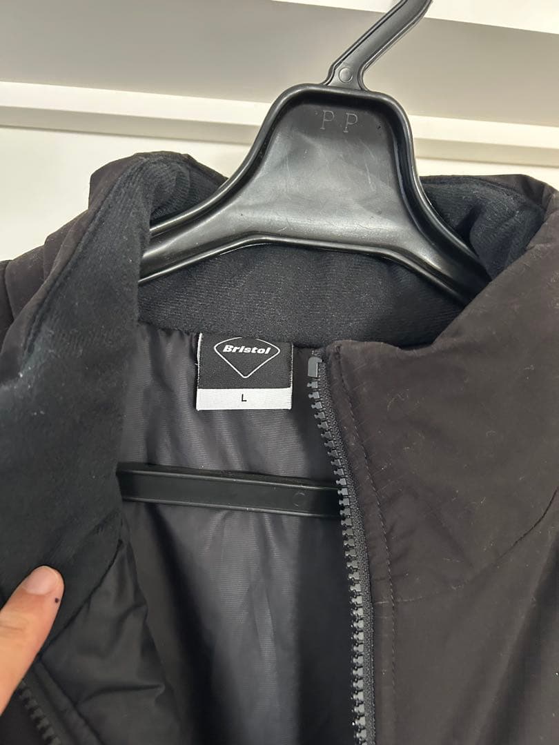 F.C.Real Bristol INSULATEDJACKET ブラック L