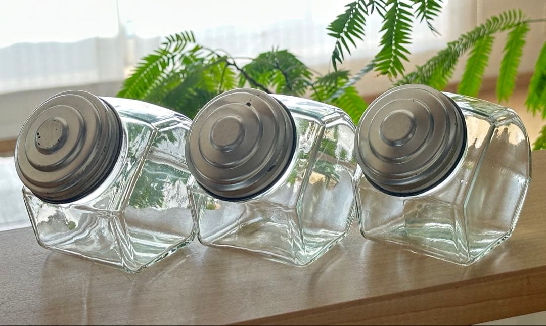 レトロ雑貨 キャニスター ガラス瓶 3個セット フタ付き - メルカリ