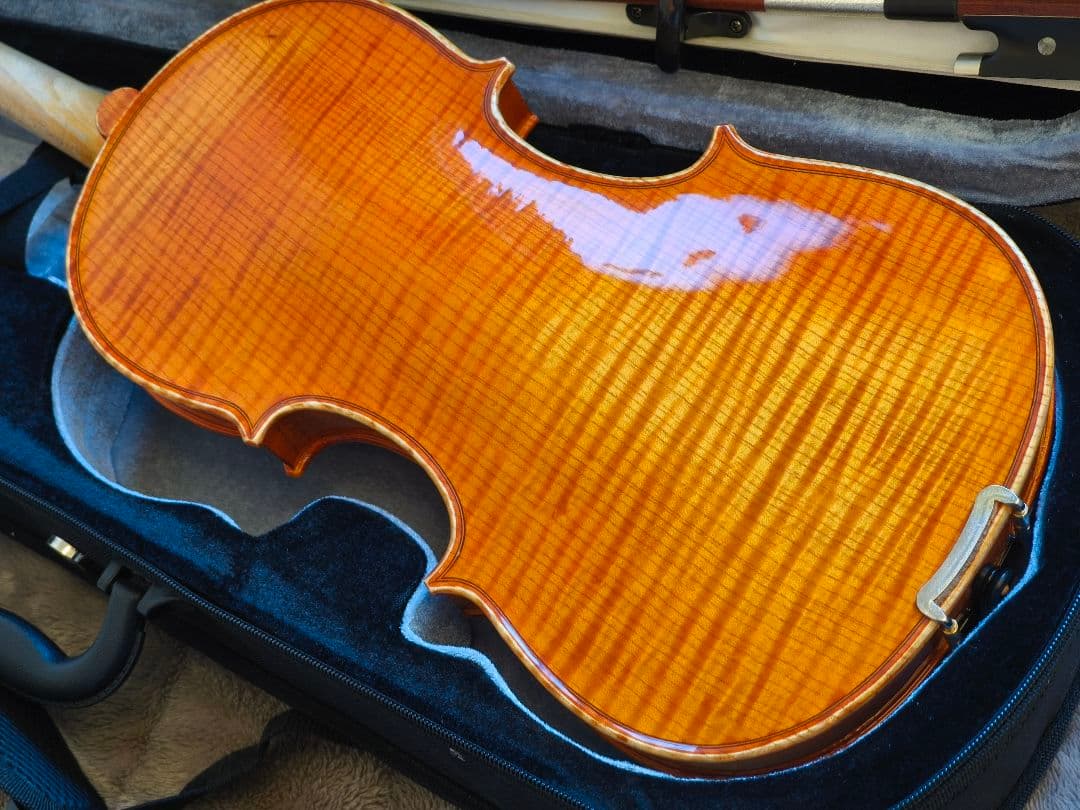 美品 4/4 バイオリン（裏板一枚板）弓・ケース・松脂・肩当てセット／すぐ演奏可 Amazon | ADM バイオリン フルサイズ4/4 艶消し 初心者入門セット