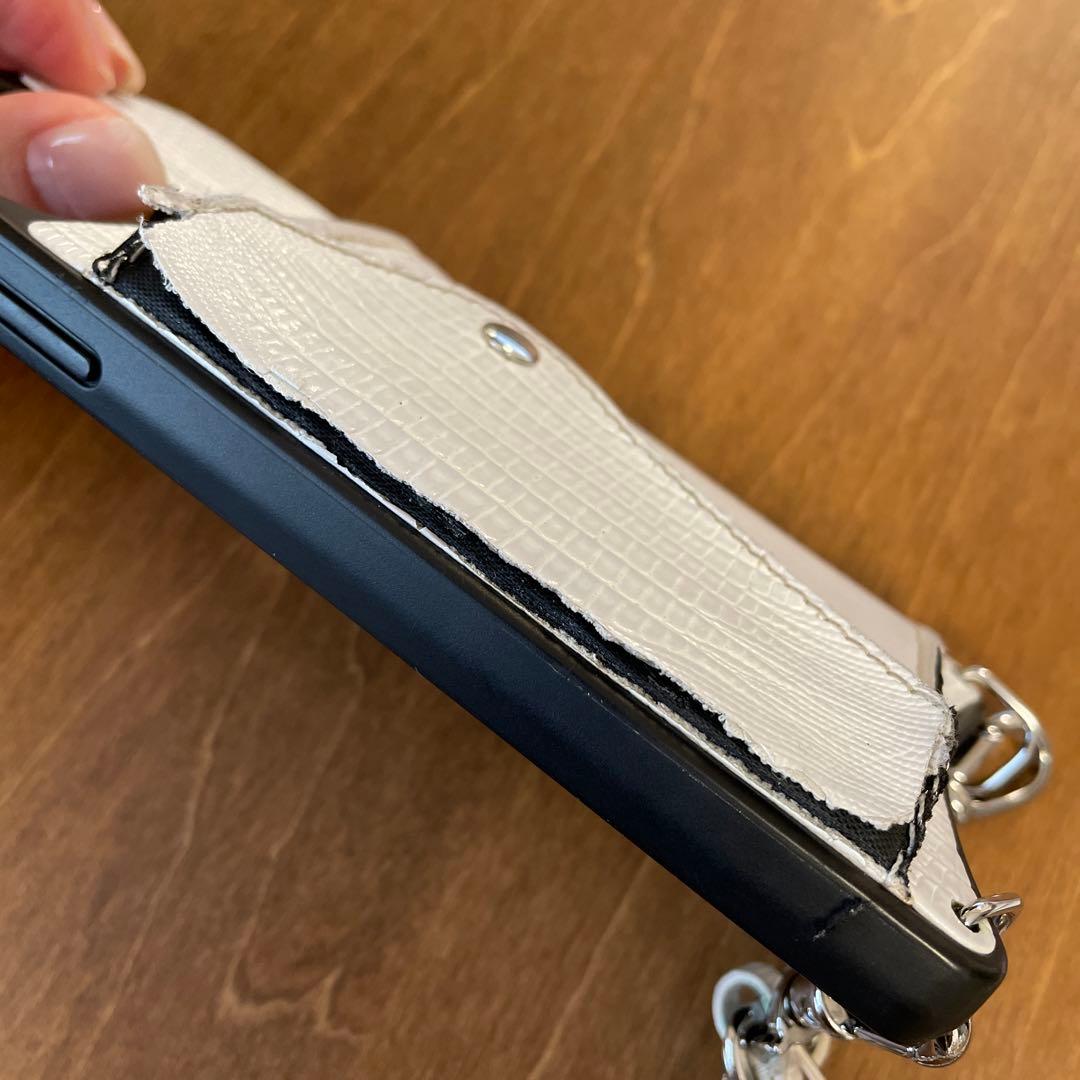 神崎恵さん愛用BANDOLIER バンドリヤー iPhone11. XRケース - メルカリ