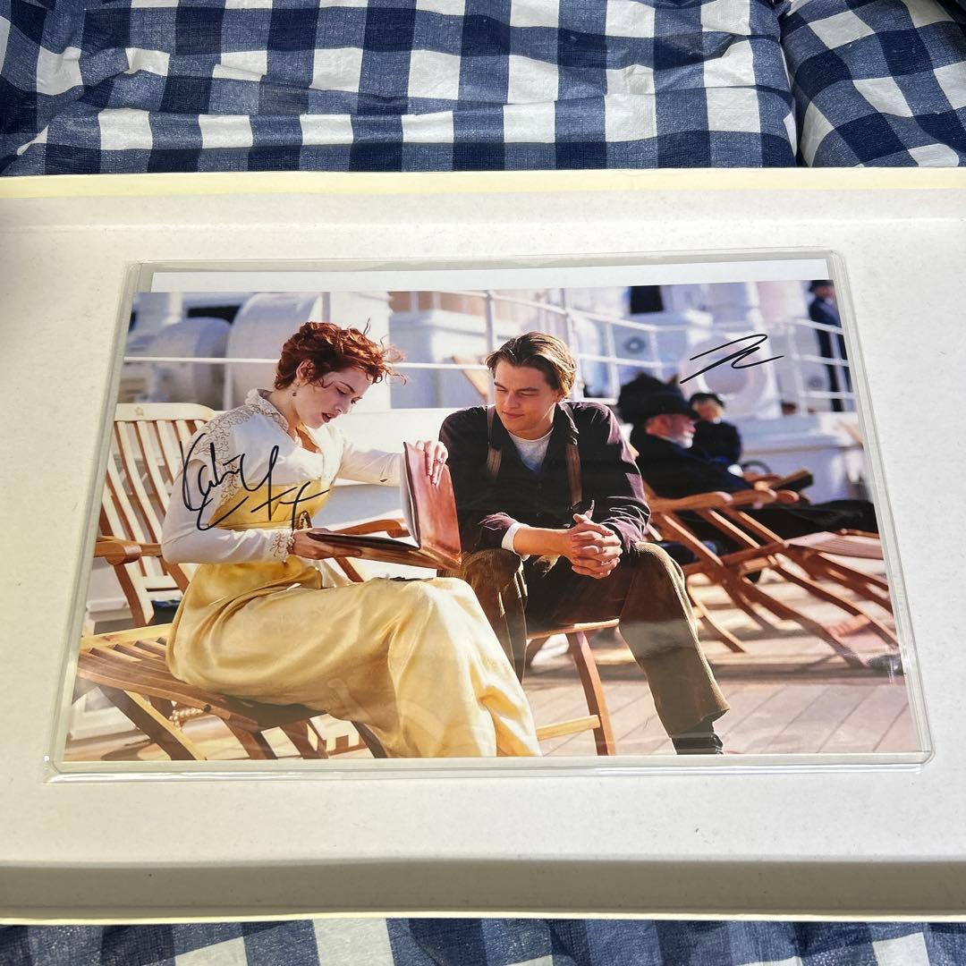 レオナルドディカプリオ&ケイトウィンスレット 直筆サイン入りフォト タイタニック レオナルド・ディカプリオとケイト・ウィンスレット直筆サイン入り2L