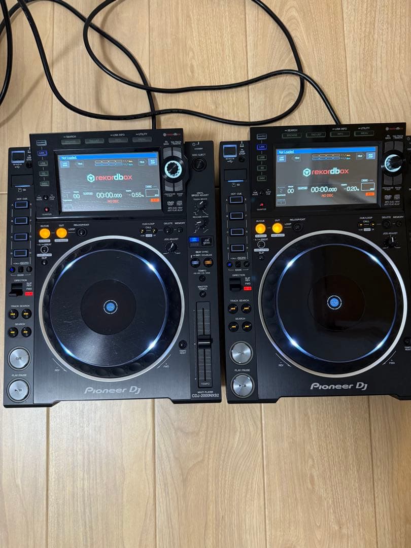 Pioneer CDJ-2000NXS2 2台セット☆箱あり！ Pair 2x Pioneer DJ CDJ-2000NXS2 110-240V CDJ2000NXS2 2000 NXS
