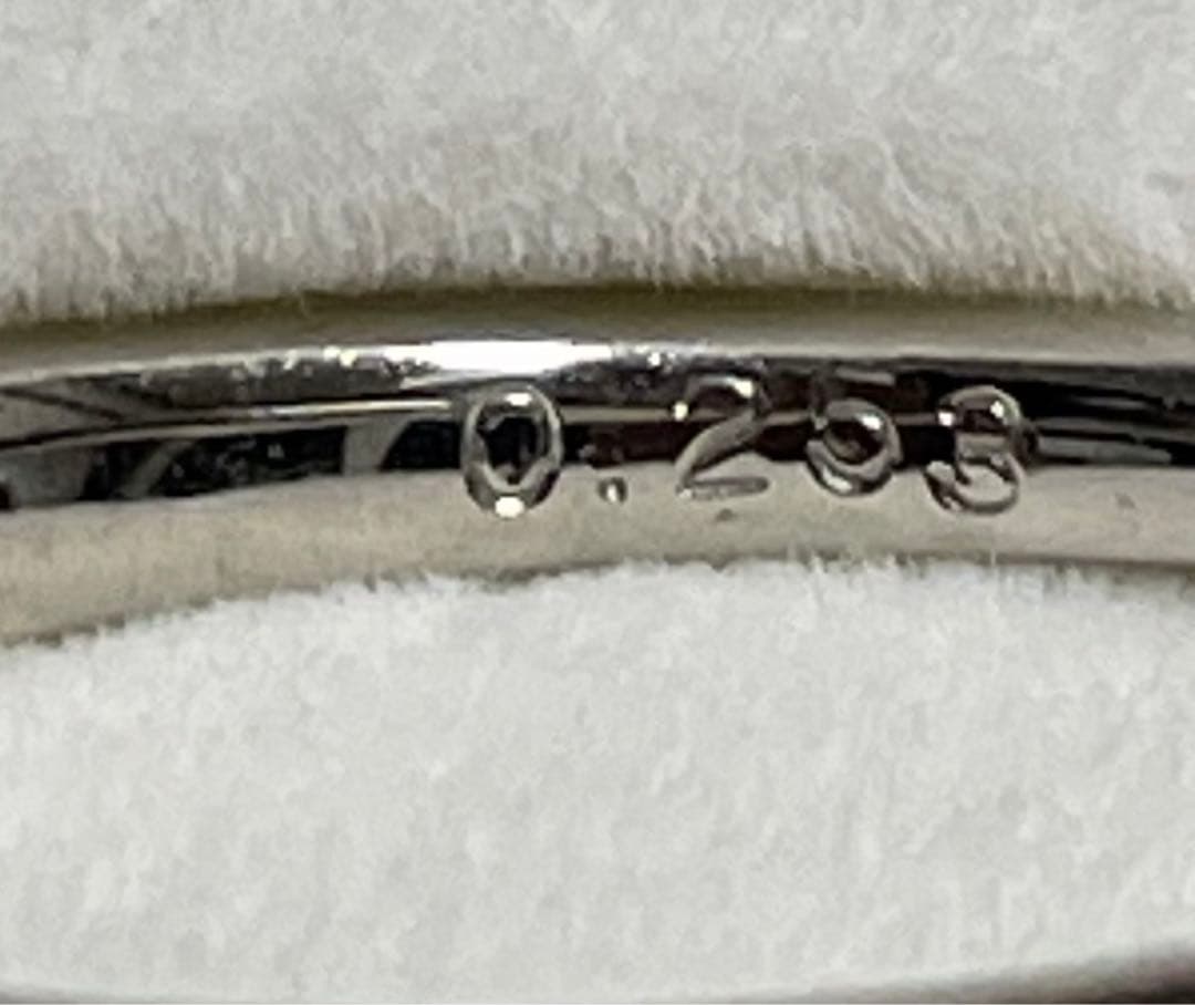 値下※美品★鑑定書付き！最高級♪4°c Pt950 ダイヤリング 0.253ct