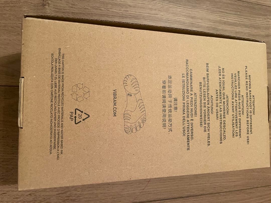 ウォーキング・ランニングウェア V-Run RETRO 21W8002 black/green 22.5cm