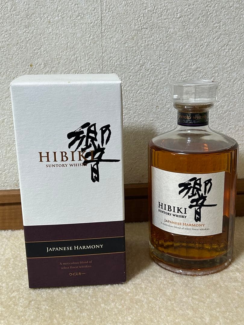 ウイスキー HIBIKI JAPANESE HARMONY 700ml 43% Hibiki Japanse Harmonie - Suntory Whisky 43% 700ml | WORLD WINE WHISKY