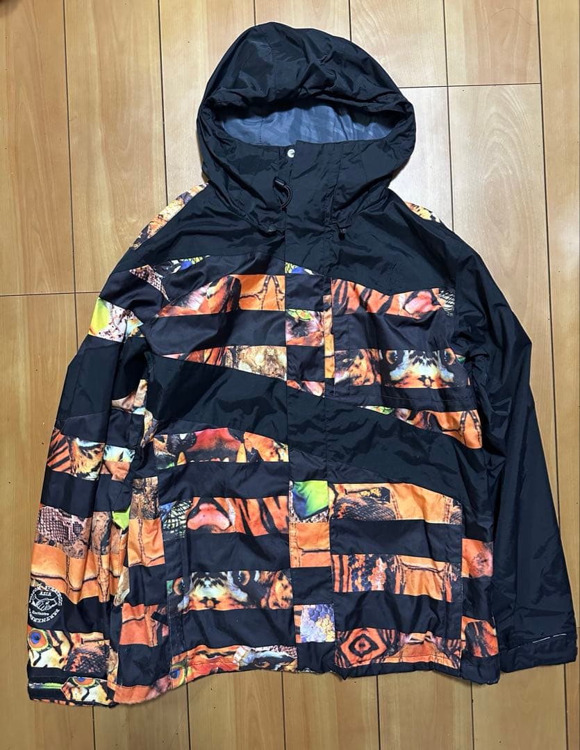 VOLCOM 柄フード スノーボードウェア スキー 楽天市場】メンズ ソフトシェル ボルコム 防水 プルオーバーパーカー