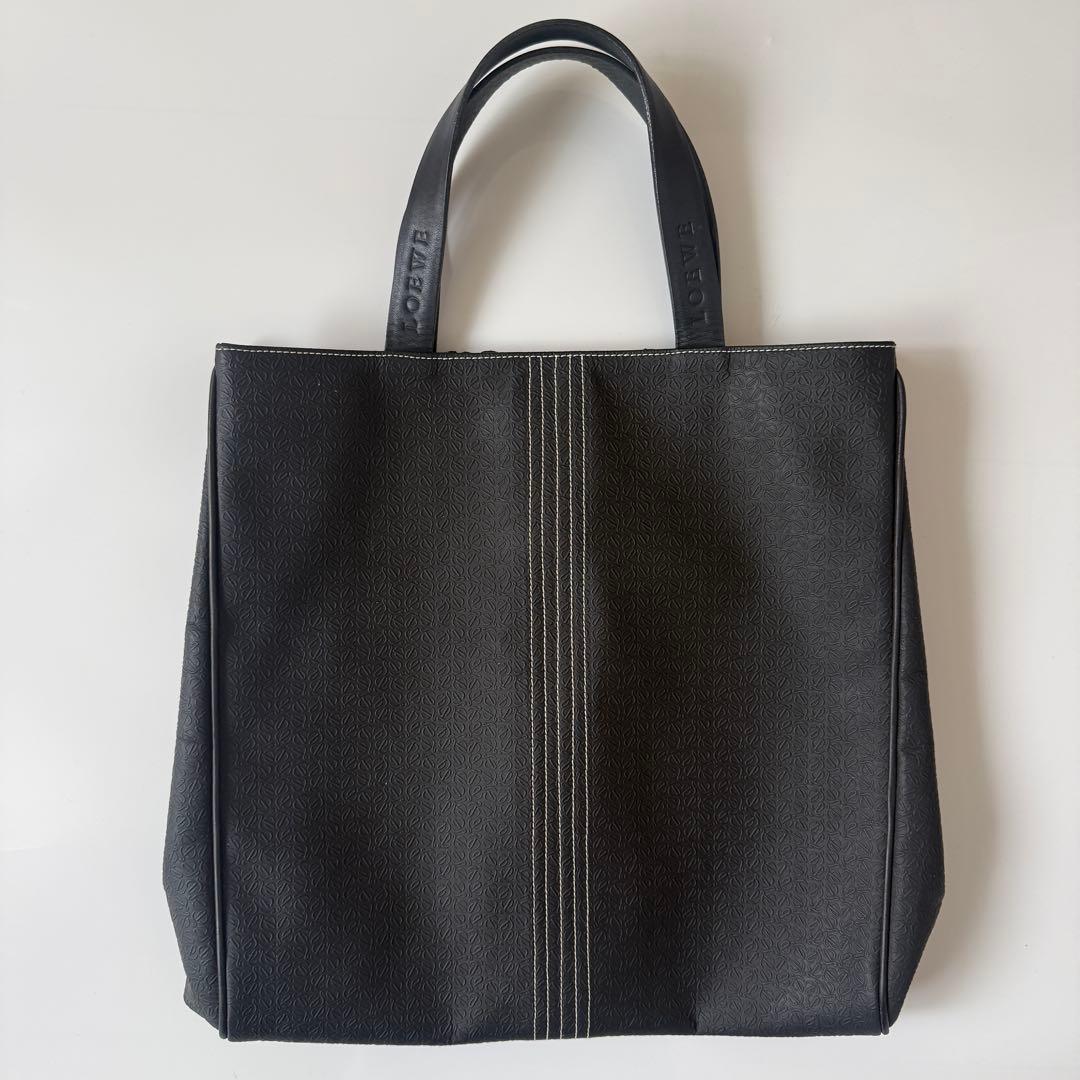 ロエベ　リピートアナグラムトートバッグ　ブラック　A4可　PVC 総柄　ロゴ LOEWE（ロエベ） リピート アナグラム ショッパー トートバッグ レザー