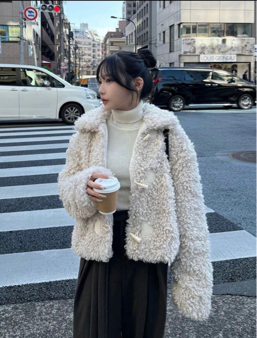 プードルファータッチダッフルコート ホリデーアンドホリデー - メルカリ