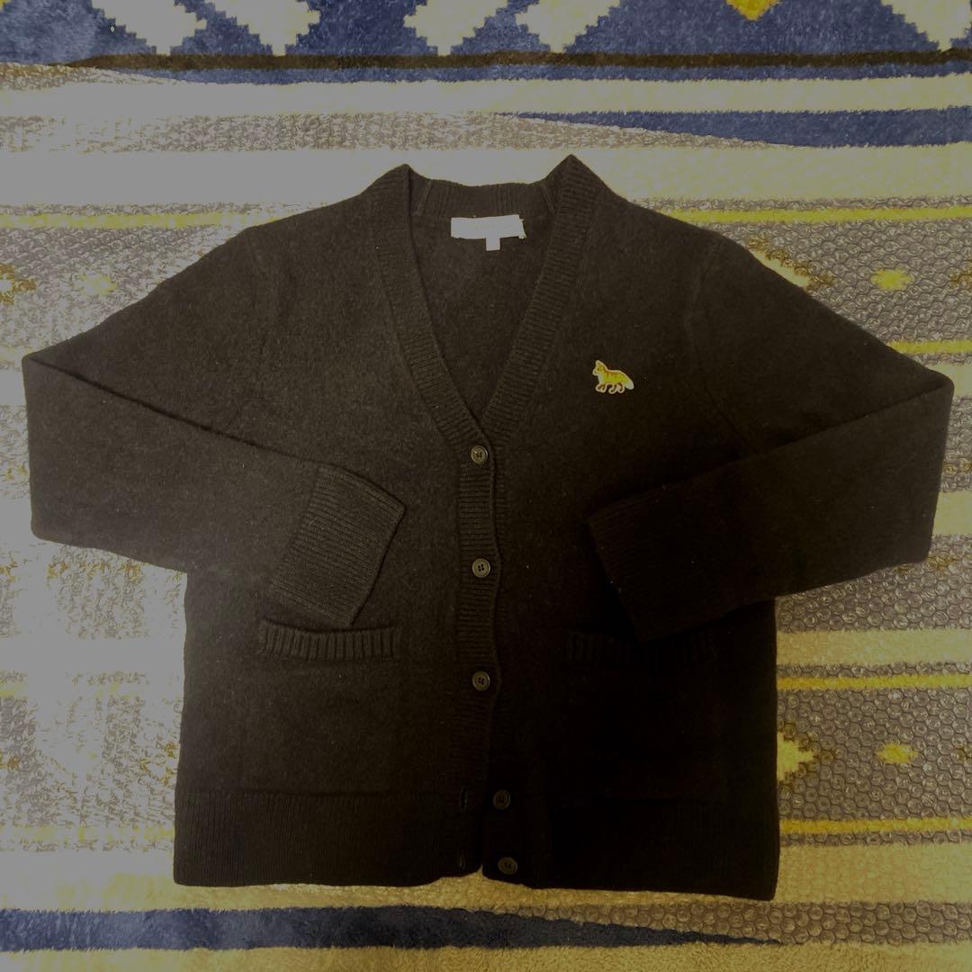 ベイビー フォックス Vネック カーディガン　黒　メゾンキツネ MAISON KITSUNE（メゾン キツネ） カーディガン レディース ベイビー
