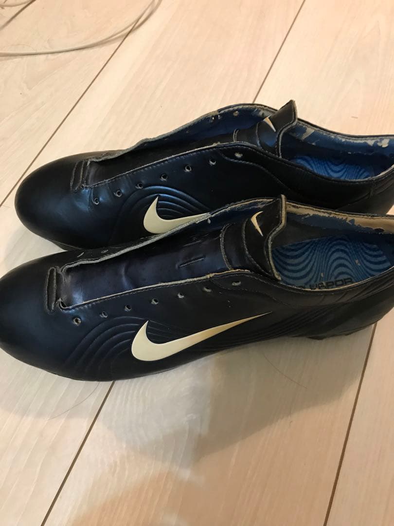 中田英寿 初代 マーキュリアルヴェイパー1 HG 未使用品 26cm - メルカリ