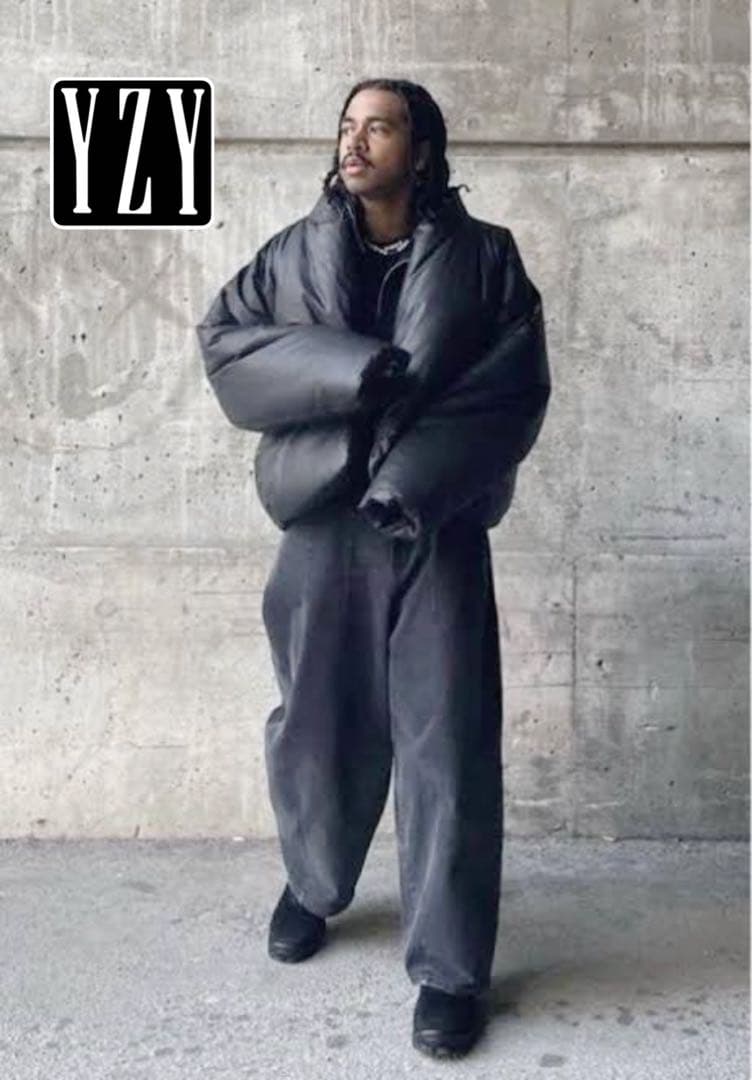 ☆Yeezy Gap Balenciaga round jacket black - メルカリ