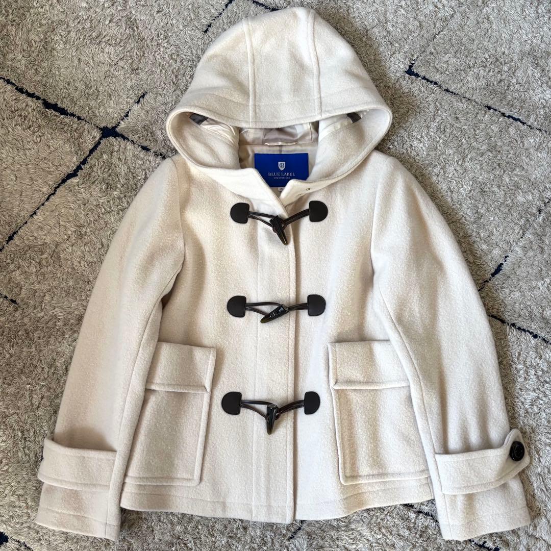 【極美品✨】ブルーレーベルクレストブリッジ　ダッフルコート　ホワイト　36 S 極美品✨】ブルーレーベルクレストブリッジ ダッフルコート ホワイト