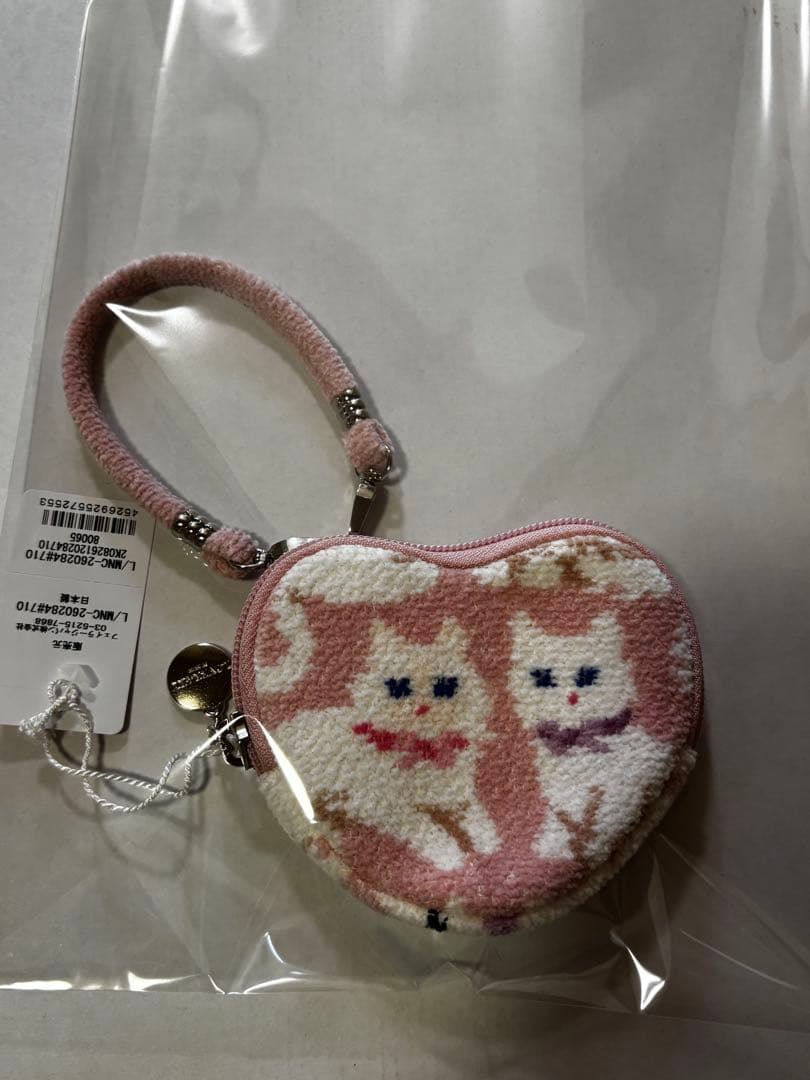 新品タグ付き フェイラー FEILER モフモフネコチャン ハート型ポーチ