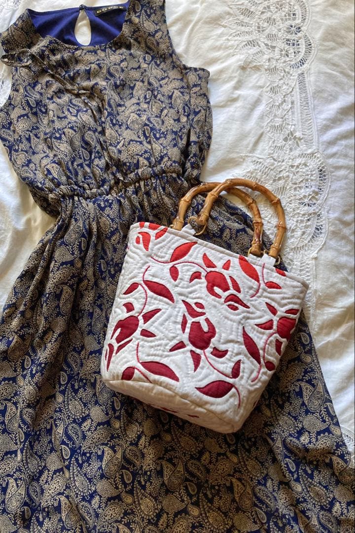 ハワイアンキルトのトートバッグ - メルカリ