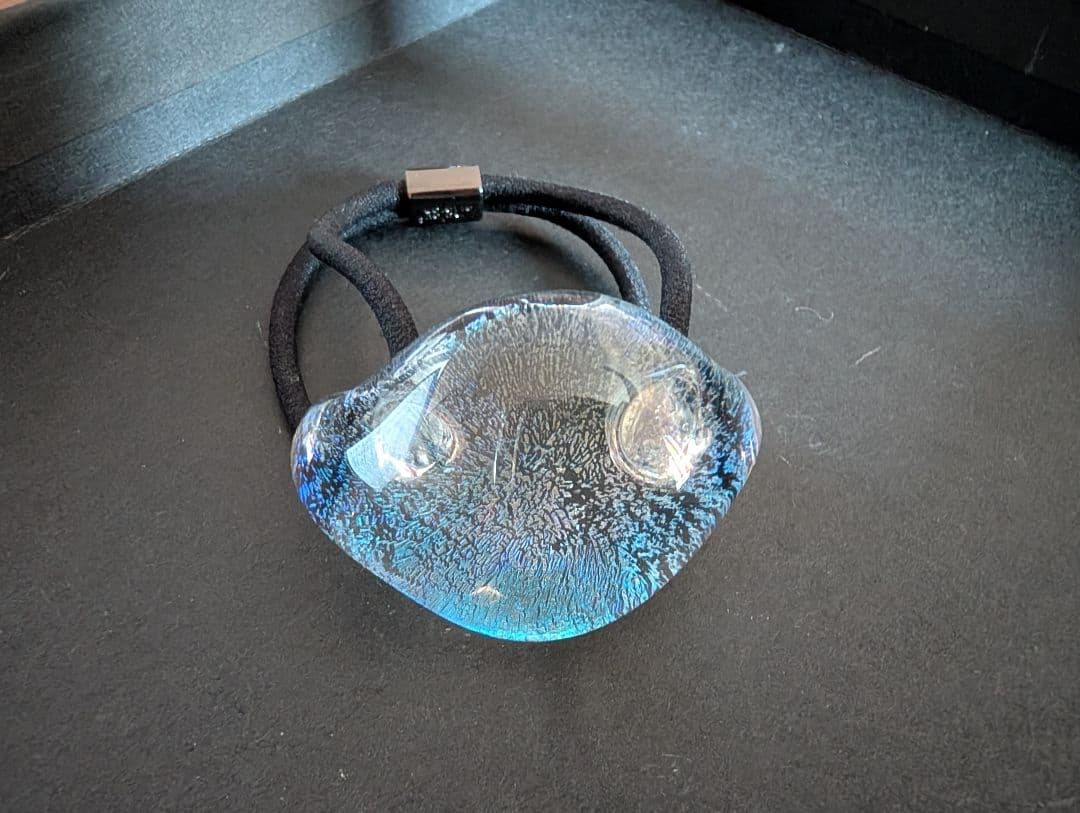 コレットマルーフ　グラスポニー大 Upcycle Large Metallic Glass Pony2022 | THE HAIR BAR TOKYO