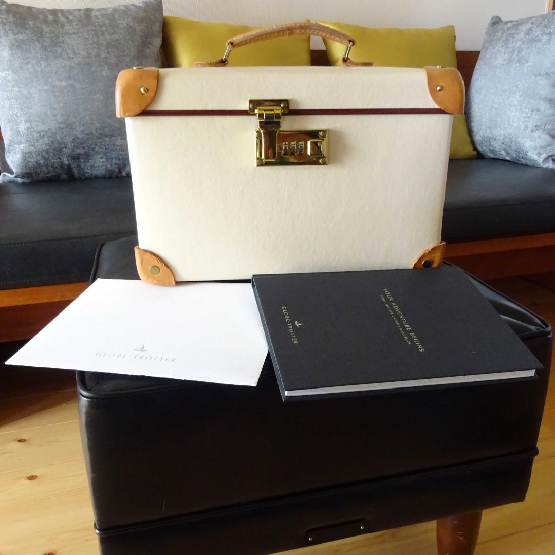 r*i様 GLOBE TROTTER グローブトロッター コスメケース13インチ GLOBE-TROTTER（グローブトロッター） GLOBE TROTTER コスメケース