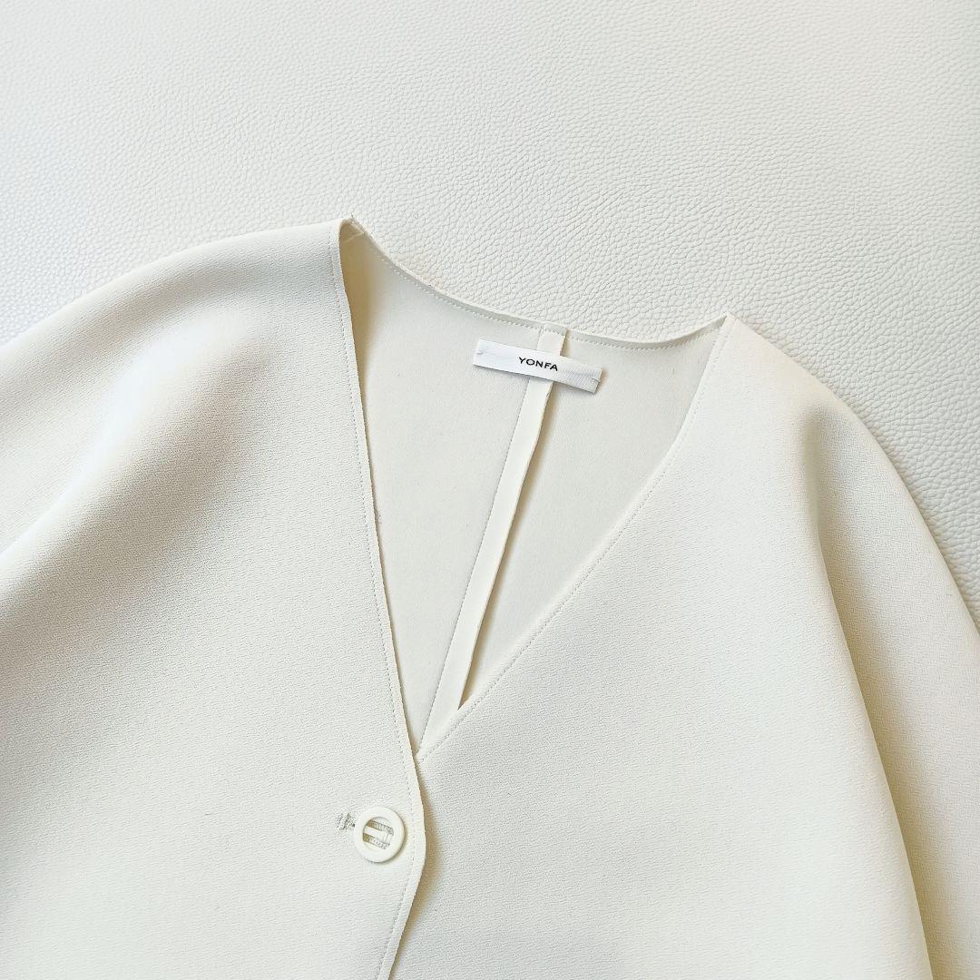 ほぼ未使用✨《ヨンファ》25年発売 クーコーVネックルーズカーディガン 洗濯可