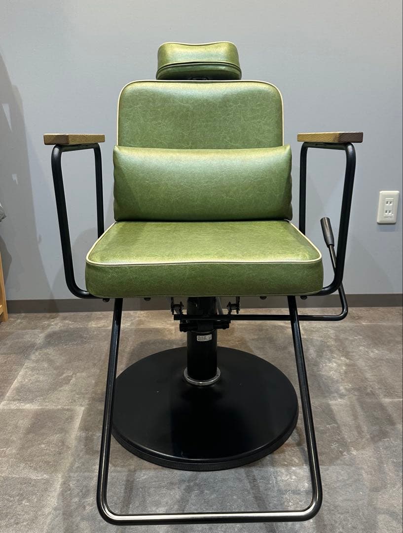 らくちゃん様専用】タカラベルモント a1601M 多機能美容イス - メルカリ