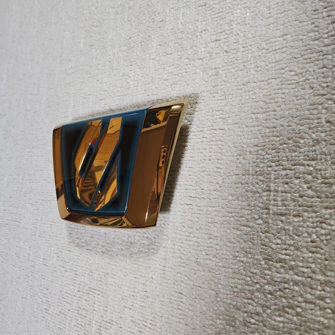 トヨタ20系アルファード(後期)ハイブリッドフロントオーナメント