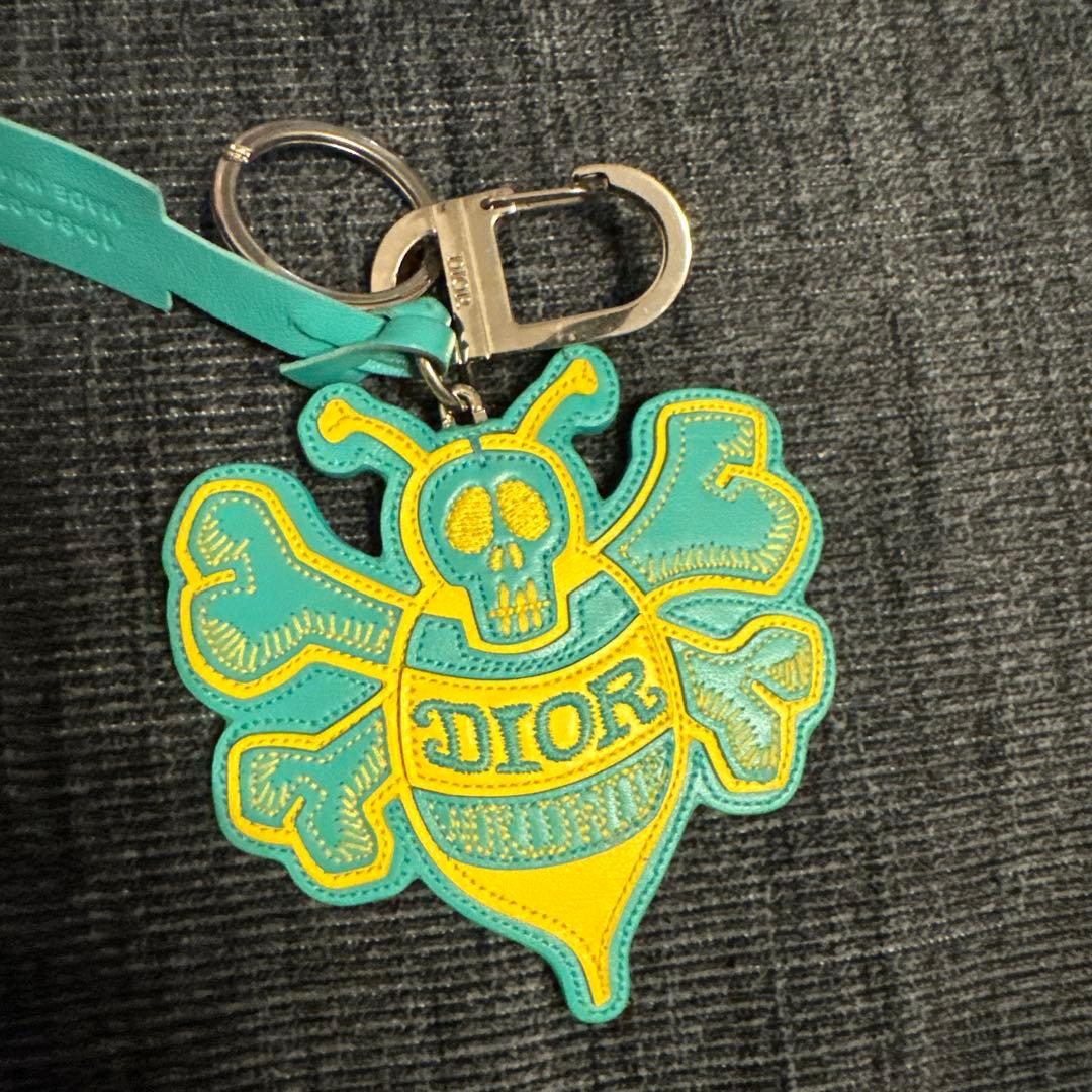 ディオール　ステューシー　キーホルダー NEW $470 CHRISTIAN DIOR Shawn Stüssy Collab White/Black BEE Stussy