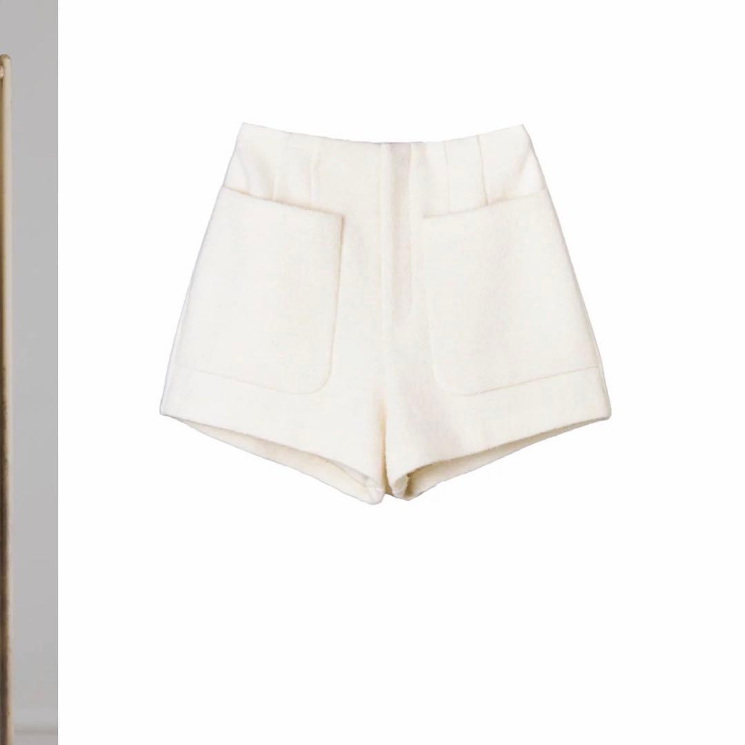 Twinkle Wool Boucle Shorts herlipto - メルカリ