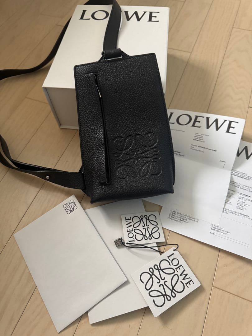 LOEWE バーティカルTポケット LOEWE（ロエベ） ボディバッグ VERTICAL T-POCKET バーティカル T