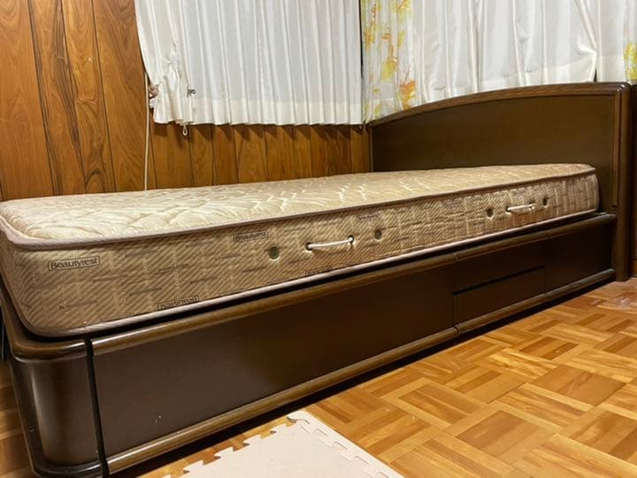 【一時的に値下げ】シモンズ　ダブルベッド【引取限定】 SIMMONS（シモンズ） シングルベッドフレーム ボックススプリング