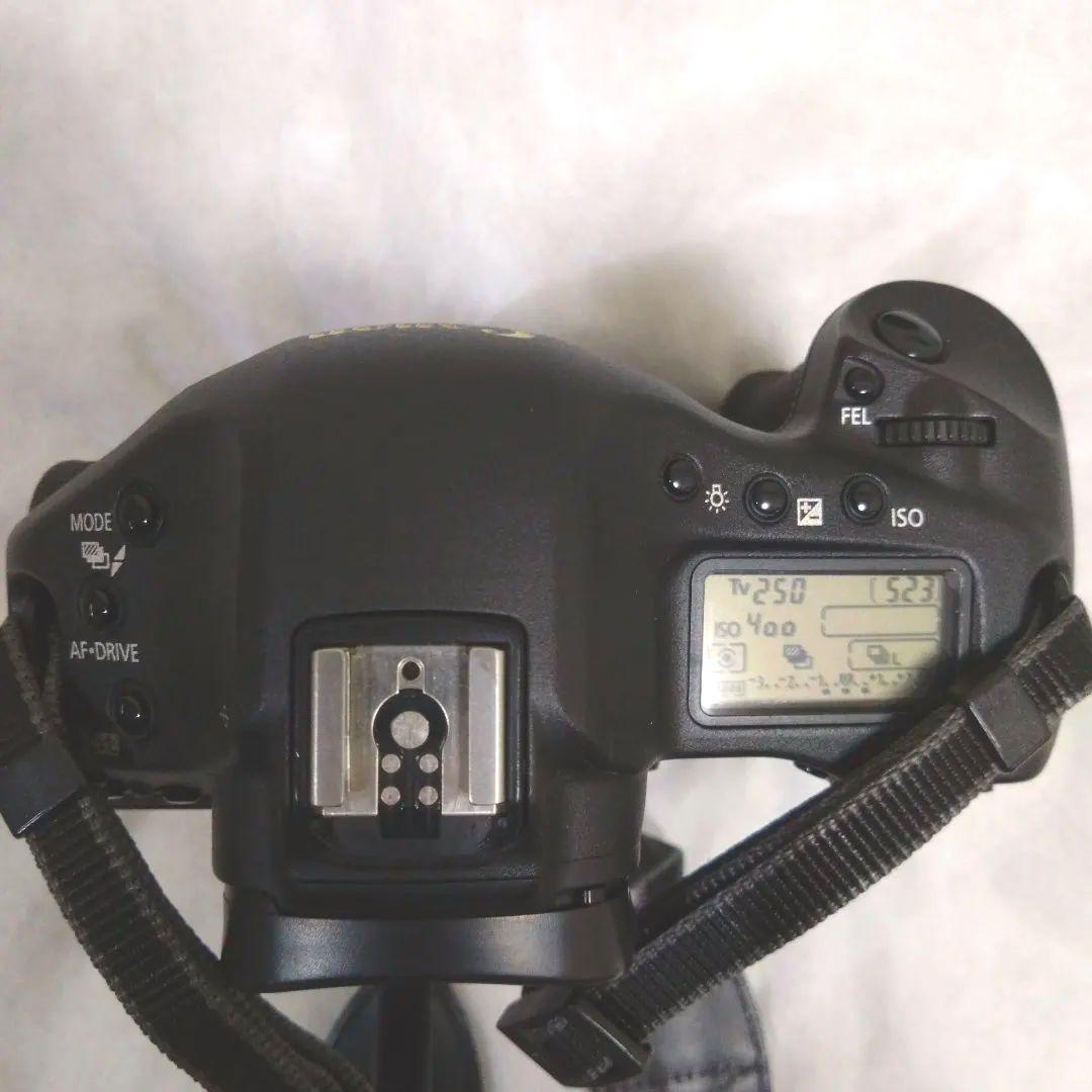 ニコン、3635万画素のデジタル一眼「D810」を7/17発売 - 価格.com