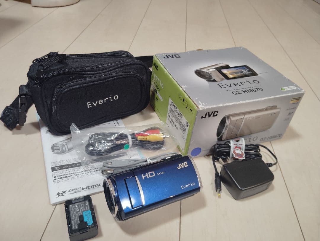 ビデオカメラ　エブリオ　Everio　GZ-HM670　専用ポーチ付 ハイビジョンメモリームービーEverioGZ-HM670製品情報 | JVC