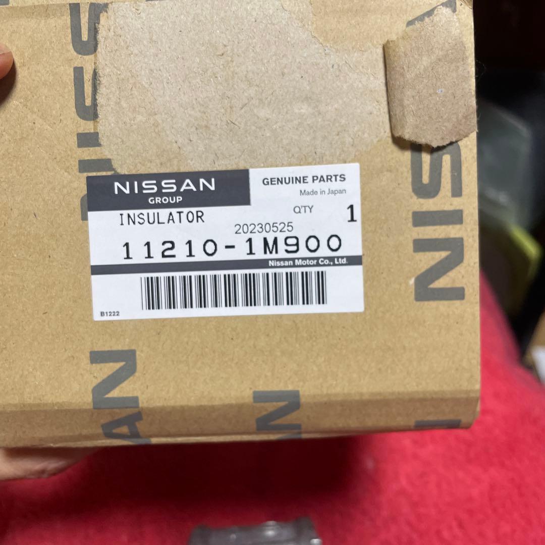 NISSAN ラシーン エンジンマウントインシュレーター 11210-1M900 NISSAN ラシーン エンジンマウントインシュレーター 11210-1M900