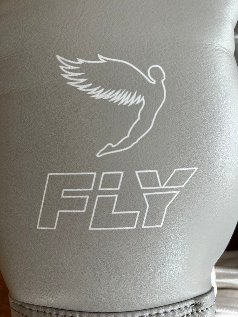 ✴︎限定値下げ中 FLY ボクシンググローブ 12オンス 使用感 ウイニング