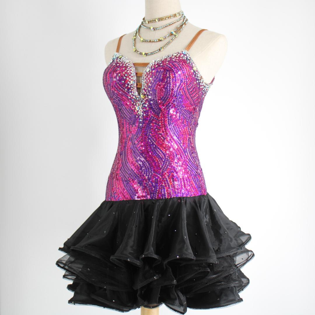 【社交ダンス衣装】パープル×豪華フリル ラテンドレス ワンピース 紫 楽天市場】上品 4色 社交ダンス衣装 豪華な社交ダンスドレス 大きい裾