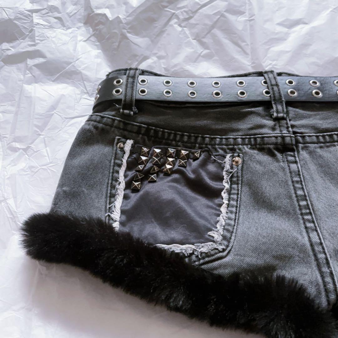 平成ギャル Y2K スタッズ付きブラックデニムショートパンツ パンク