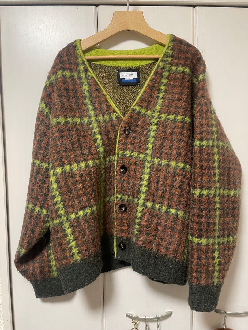 2025AW 5GチェックパターンシャギーニットVネックカーディガン - メルカリ