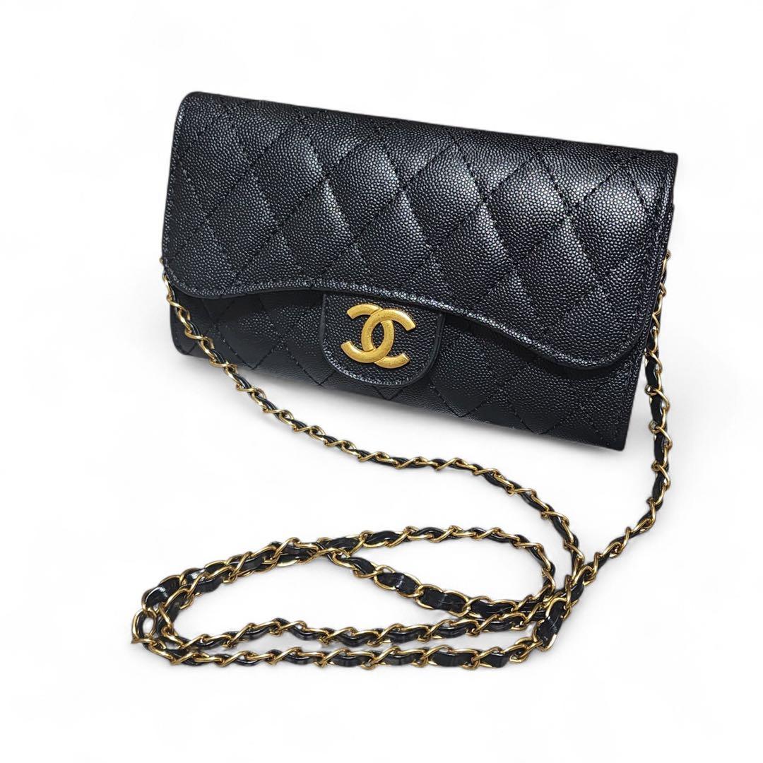 ま*☆様 CHANEL　ウォレットチェーン　キルティング　長財布　ノベルティ CHANEL（シャネル） マトラッセ ミニチェーンショルダー 長財布