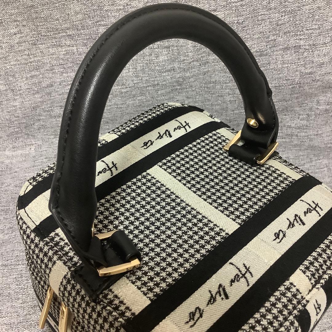 Her lip to バニティバッグ シルバー すぐ発送チャームなし - メルカリ