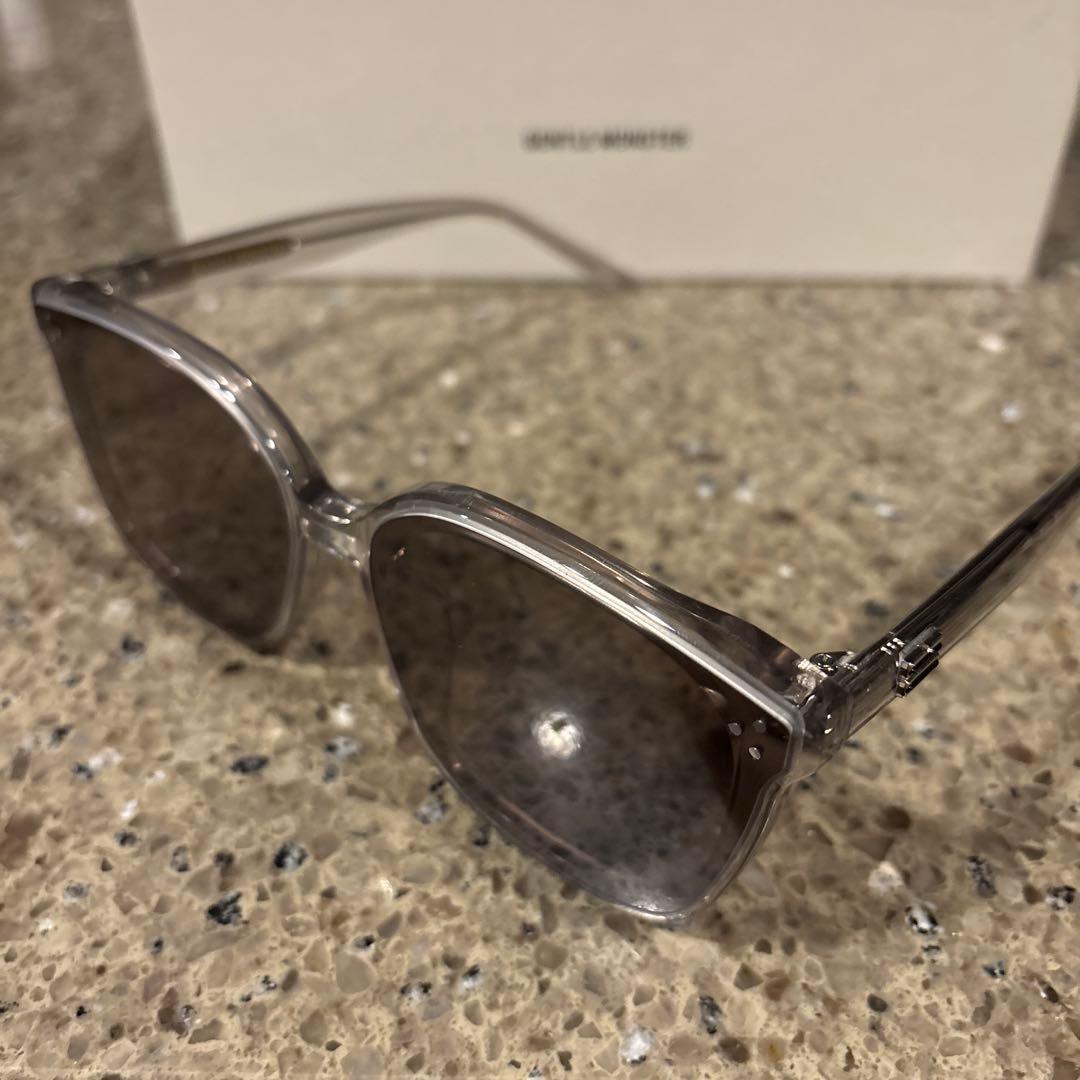 ジェントルモンスター GENTLE MONSTER BY 灰色 グレー - メルカリ