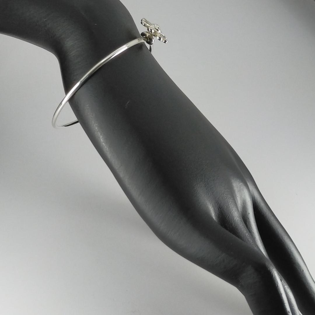 ☆在庫一掃☆【ティファニー】デイジー フラワー バングル 1098 - メルカリ